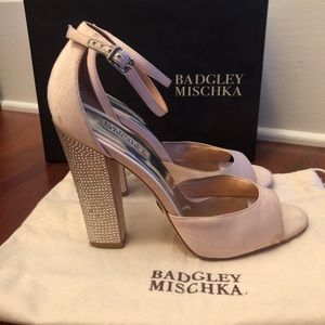 Badgley Mischka Blush Bridal Shoes, Size 9